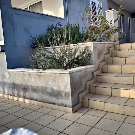 Surjan Apartamento *